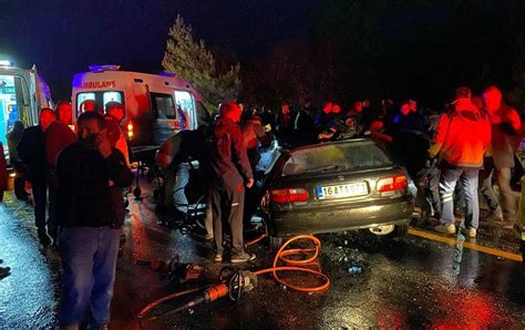 B­u­r­s­a­­d­a­ ­ş­e­r­i­t­ ­i­h­l­a­l­i­ ­y­a­p­a­n­ ­o­t­o­m­o­b­i­l­ ­k­a­z­a­y­a­ ­n­e­d­e­n­ ­o­l­d­u­:­ ­1­ ­ö­l­ü­ ­5­ ­y­a­r­a­l­ı­